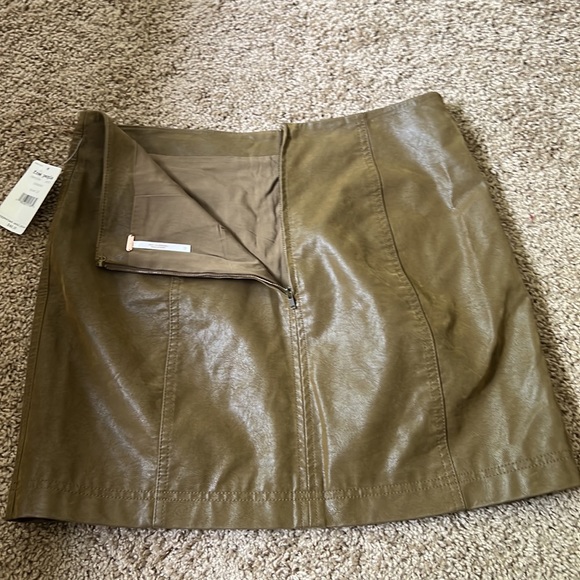 Free People Mini Skirt Never Worn - Picture 3 of 5